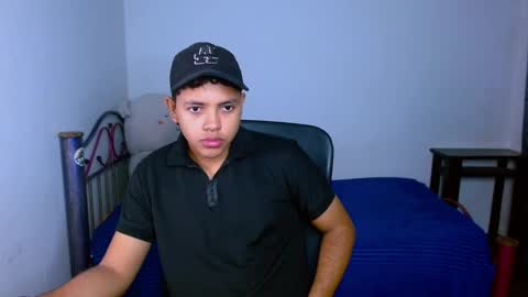 Snapshot of levii_7 chatting on January 6, 12:09 pm 0600AM-1200PM - online show from January 6, 12:09 pm