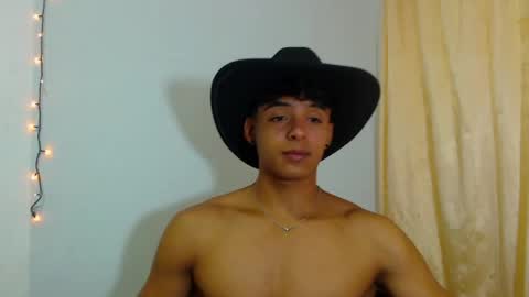 i  am lewis ly EDUARDO MEMDOZA15 online show from April 20, 4:32 pm