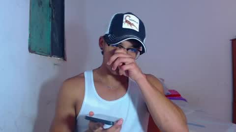 i  am lewis ly EDUARDO MEMDOZA15 online show from April 23, 6:54 pm