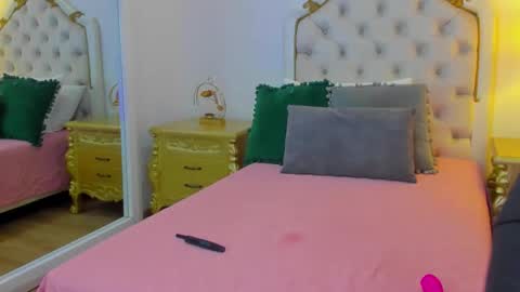 Snapshot of lexa_25_ chatting on November 16, 11:49 am online show from November 16, 11:49 am