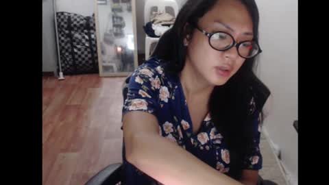 Snapshot of lexi09822 chatting on September 10, 3:23 pm Hev Lexi online show from September 10, 3:23 pm