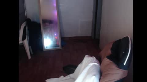 Snapshot of lexi09822 chatting on September 25, 2:21 pm Hev Lexi online show from September 25, 2:21 pm