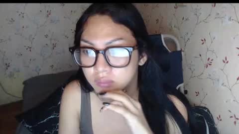 Snapshot of lexi09822 chatting on July 5, 11:45 pm Hev Lexi online show from July 5, 11:45 pm
