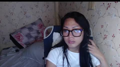Snapshot of lexi09822 chatting on July 20, 10:50 am Hev Lexi online show from July 20, 10:50 am