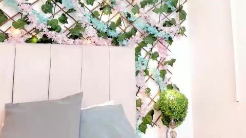 Gabrielle online show from December 20, 11:06 am