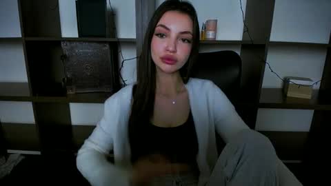 Alexia online show from January 18, 2:33 pm