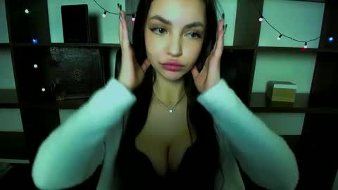 Alexia online show from January 28, 7:00 pm