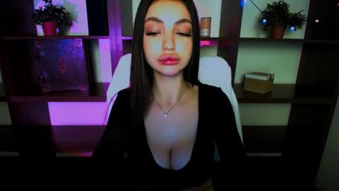 Alexia online show from March 4, 4:41 pm