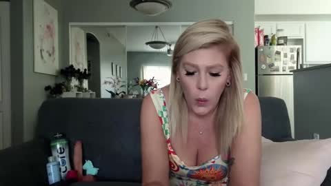 Lexi online show from September 17, 7:15 pm