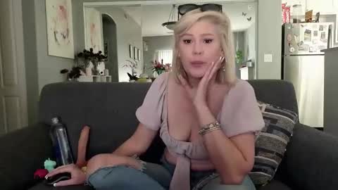 Lexi online show from January 12, 7:08 pm