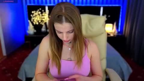 Snapshot of lexi_si chatting on January 10, 7:32 am lexi_si online show from January 10, 7:32 am