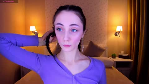 Snapshot of lexi_split chatting on January 9, 8:45 am Lexi GTM2 MonWedThurSatSun 1000am-400pm online show from January 9, 8:45 am