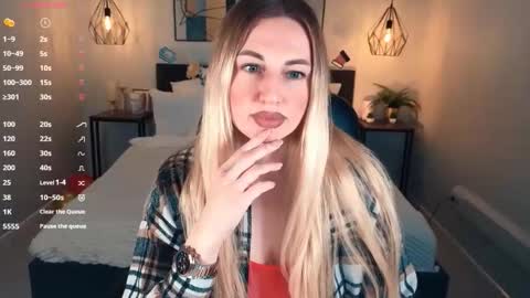 Snapshot of lexi_terele chatting on October 2, 7:04 am Lexy - Follow me online show from October 2, 7:04 am