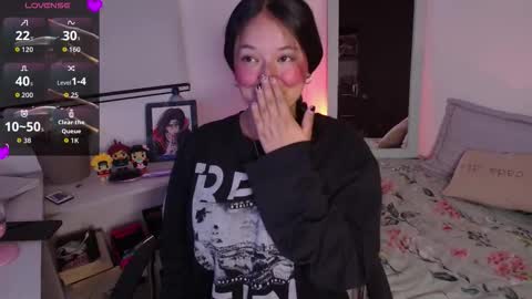 Snapshot of lexie_babe chatting on November 4, 12:21 am Lexie Thompson 8pm 0000am -5 online show from November 4, 12:21 am