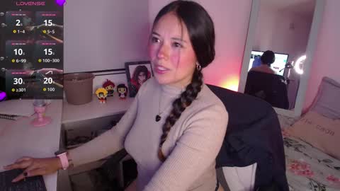 Snapshot of lexie_babe chatting on November 19, 12:43 am Lexie Thompson 8pm 0000am -5 online show from November 19, 12:43 am