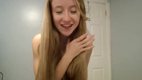 Snapshot of lexiebanks1111 chatting on November 15, 6:55 am Cassy online show from November 15, 6:55 am