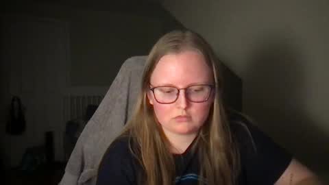 Snapshot of lexielilacs chatting on February 19, 11:57 pm lexie online show from February 19, 11:57 pm