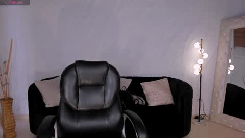 Lexie  online show from June 19, 6:01 pm