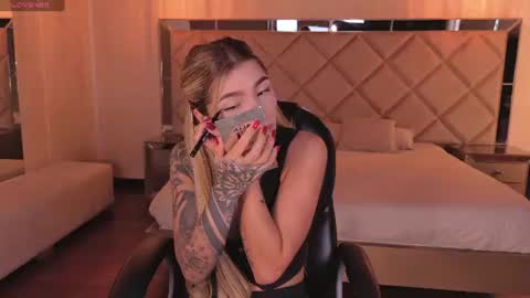 Lexie  online show from June 20, 11:57 am