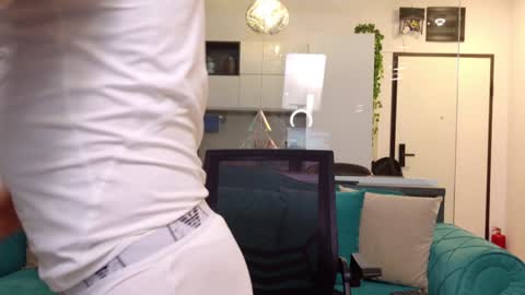 Snapshot of lexin25 chatting on December 10, 3:01 pm Askme online show from December 10, 3:01 pm