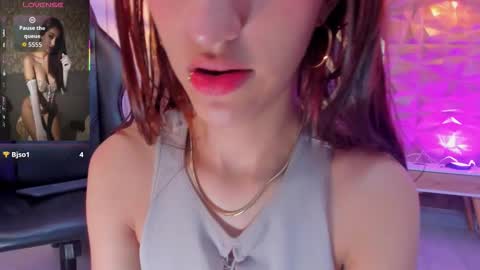 lexivie_ online show from October 14, 11:38 pm