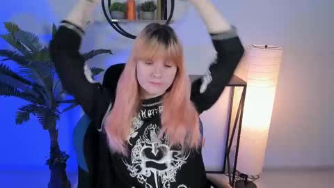 Lexi Wenford NO NUDE GODDESS online show from February 25, 5:52 am