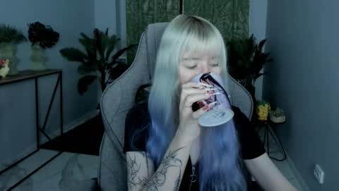 Lexi Wenford NO NUDE GODDESS online show from November 13, 3:05 am