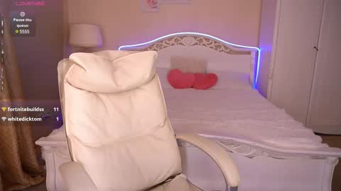 lexxijoy online show from February 10, 9:25 pm