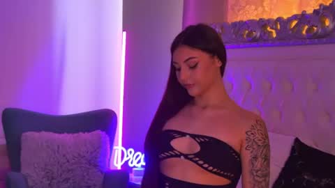 Snapshot of lexy_banks chatting on July 9, 9:35 am LexyBanks online show from July 9, 9:35 am