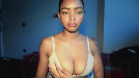 LEXY - Independent account online show from March 26, 1:06 pm