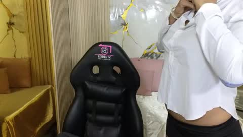 lexy_tay online show from May 20, 11:49 am