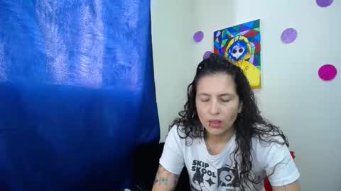 Snapshot of leyla_horny_bg chatting on October 17, 8:55 pm leyla_horny_bg online show from October 17, 8:55 pm