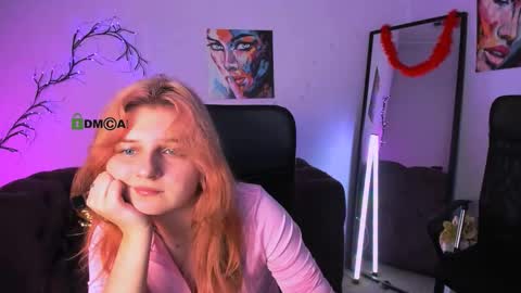 Leyla online show from December 17, 1:17 pm