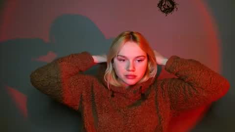 Leyla online show from January 19, 8:07 am