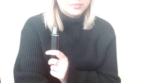 Snapshot of leyla_le chatting on April 7, 6:58 am Leyla online show from April 7, 6:58 am