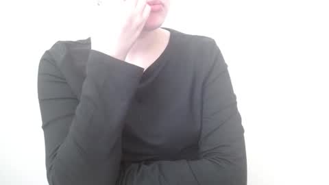 Snapshot of leyla_le chatting on May 4, 6:09 am Leyla online show from May 4, 6:09 am