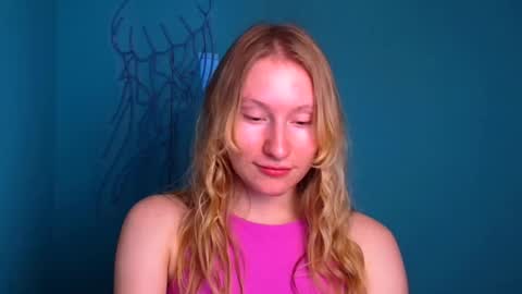 Leyla online show from September 19, 11:22 am
