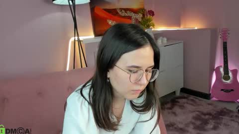 leylamirage online show from March 13, 1:51 pm