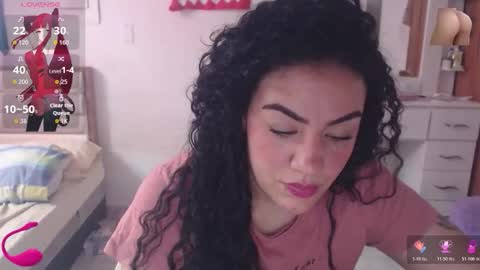 Snapshot of leylapregnant chatting on April 4, 4:15 pm leylapregnant online show from April 4, 4:15 pm