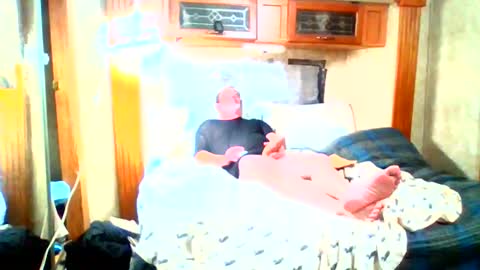 Snapshot of lgck12in chatting on February 22, 6:35 am C2bme online show from February 22, 6:35 am