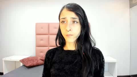 Snapshot of lhiamfitt chatting on December 5, 6:22 pm lhiamfitt online show from December 5, 6:22 pm