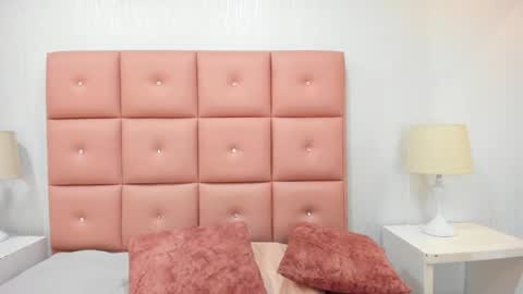 Snapshot of lhiamfitt chatting on January 25, 2:36 pm lhiamfitt online show from January 25, 2:36 pm