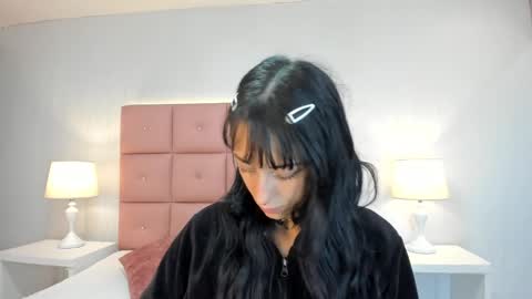 Snapshot of lhiamfitt chatting on March 11, 2:07 pm lhiamfitt online show from March 11, 2:07 pm