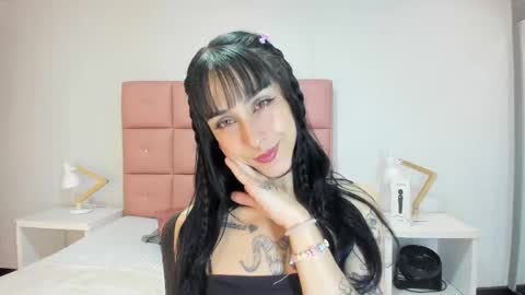 Snapshot of lhiamfitt chatting on October 21, 5:02 pm lhiamfitt online show from October 21, 5:02 pm