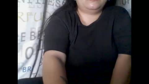 Snapshot of lhiannash33 chatting on April 13, 12:49 am lhiannash33 online show from April 13, 12:49 am