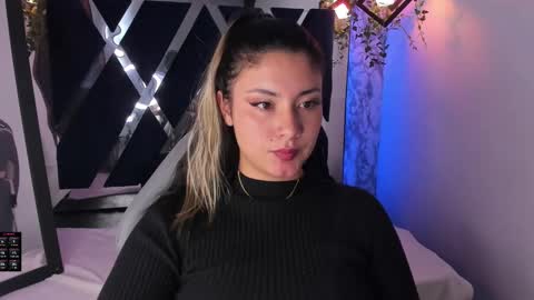 Lia  online show from January 4, 2:35 pm