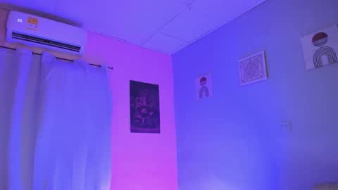 Snapshot of lia_7_ chatting on October 25, 2:30 am Lia 3 online show from October 25, 2:30 am