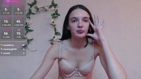 Lia online show from December 1, 7:47 pm