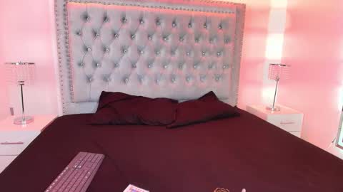 Lia  online show from November 25, 2:33 am