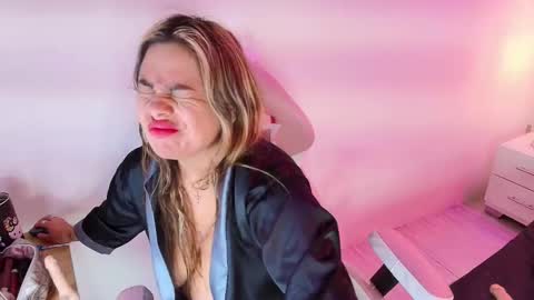 Lia  online show from February 1, 3:54 pm